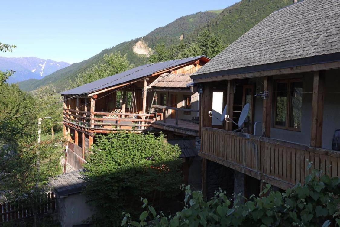 Mestialux Guesthouse Buitenkant foto