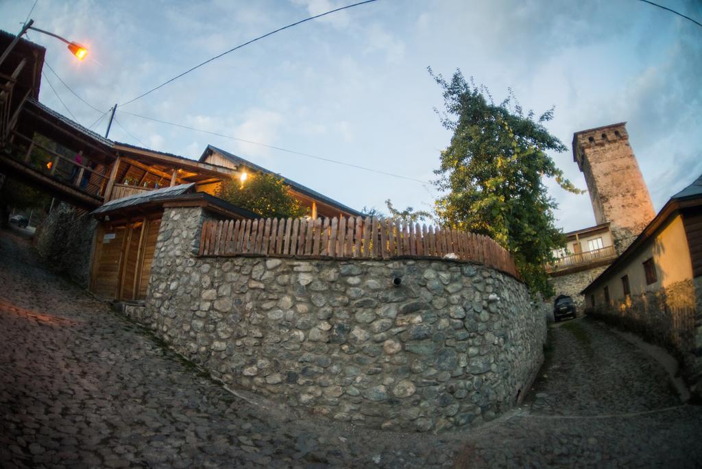 Mestialux Guesthouse Buitenkant foto
