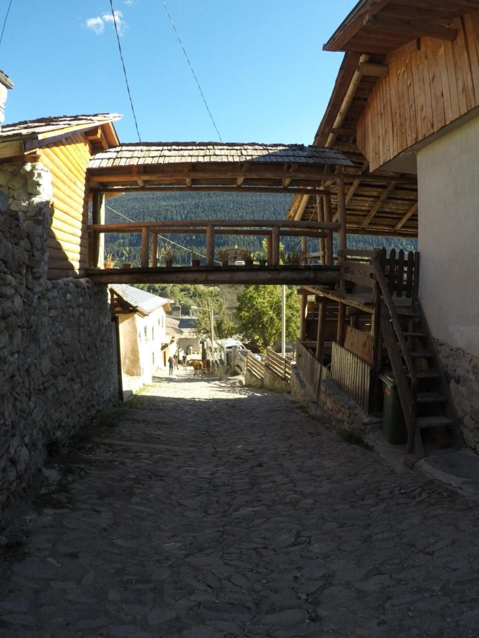 Mestialux Guesthouse Buitenkant foto