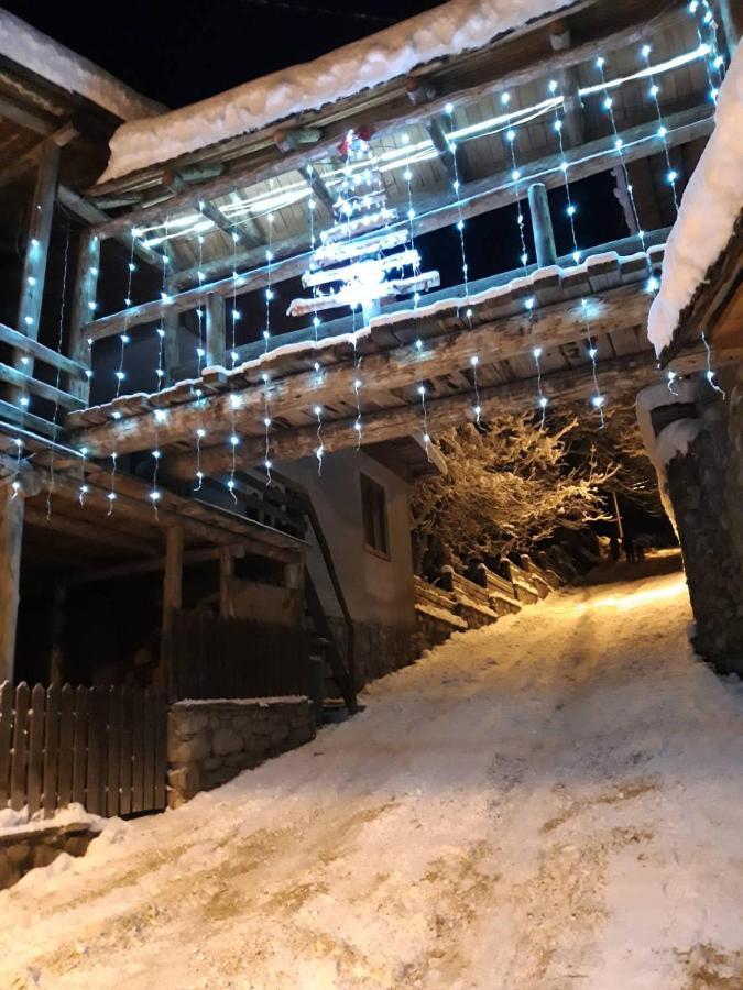 Mestialux Guesthouse Buitenkant foto